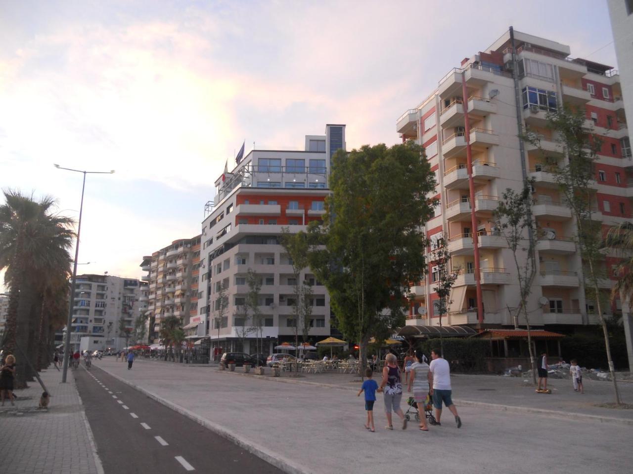 Sea View Apartment Onorato 1 Vlorë Eksteriør bilde